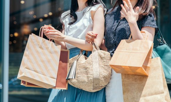 SHOPPING