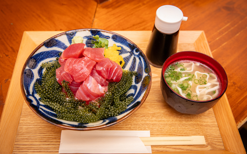 魚寿司 公設市場総本店