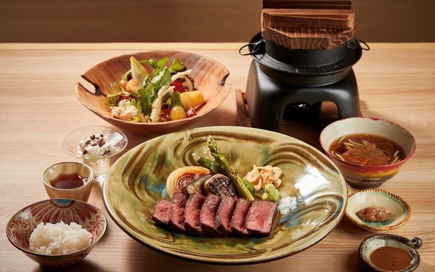 和牛ステーキとフカヒレらーめん ほほばれ