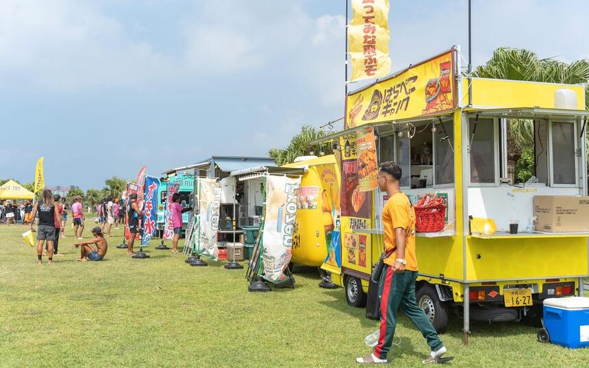 フードトラックの様子